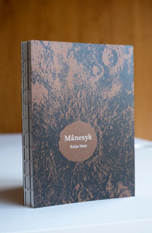 Katja Høst - Månesyk